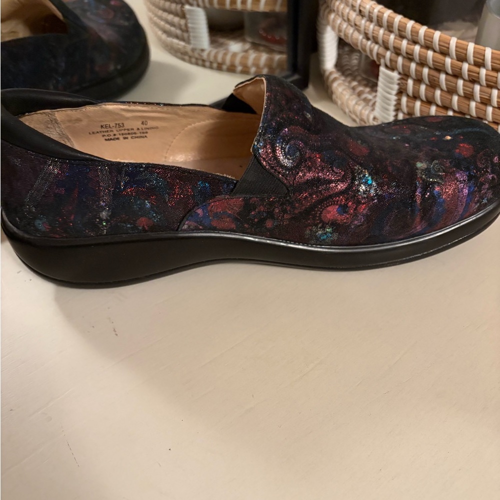 Alegria Keli Cosmic Metallic Floral Leather Slip-On Clogs Size 40 - Picture 10 of 13